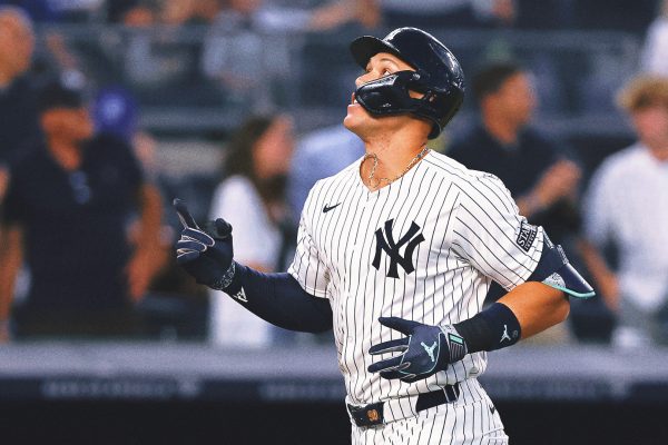 Aaron Judge Hit in the Head by Anthony Volpe Throw During Yankees-Mets Game