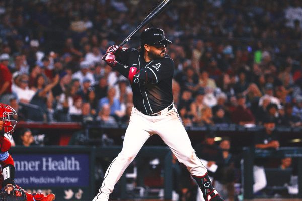 2025 MLB Trade Tracker, Grades: Mariners Put AL on Alert With Suárez Deal